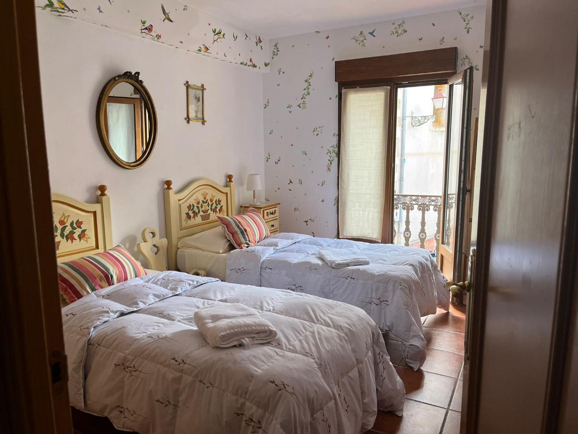 La Casa De Paloma En La Plaza Encanto Historico 里亚萨 外观 照片
